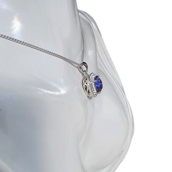 Brilliant Crystals Silver Plated Swarovski Elements Pendant Necklace - Picture 3 of 12